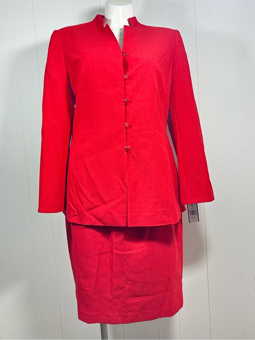 NEW NYP Suits Size 18 Women’s Red Lined Blazer And Skirt Suit Set Button Up